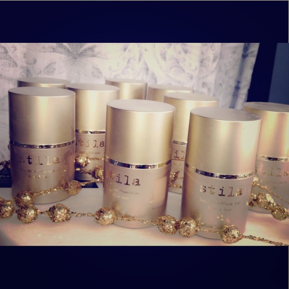 Stila Other - Foundation
